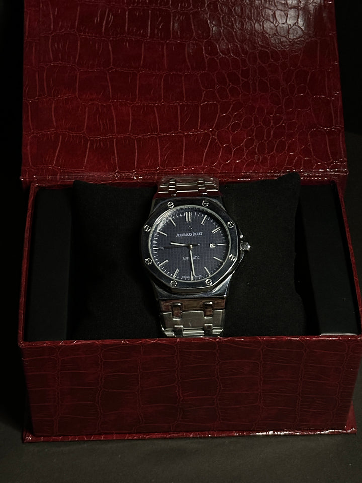AP(AUDEMARS PIGUET Royal OAk)Master copy
